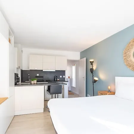 La Pomponnette Du Bassin