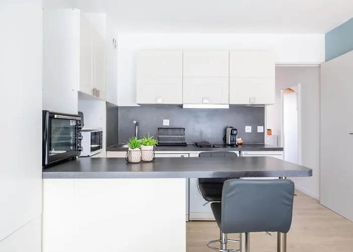 La Pomponnette Du Bassin *